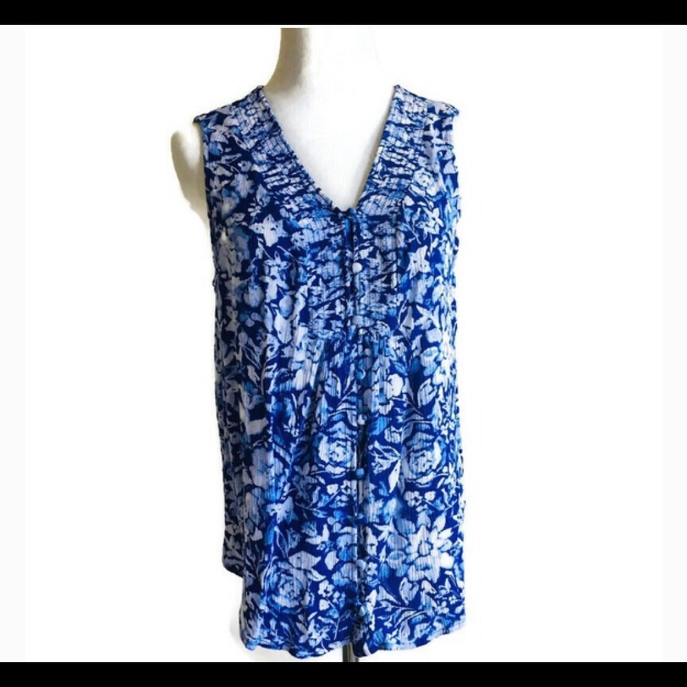 Liz Claiborne Petite Button Down Sleeveless Top